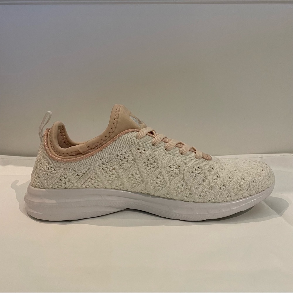 APL White Women's TechLoom Phantom (Size 7.5) - Picture 9 of 16